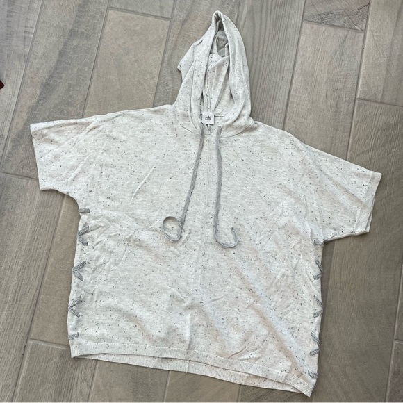 CAbi Short Sleeve Pull-Over Speckled Hoodie Sweater Style 3473 Size Small - Picture 9 of 11